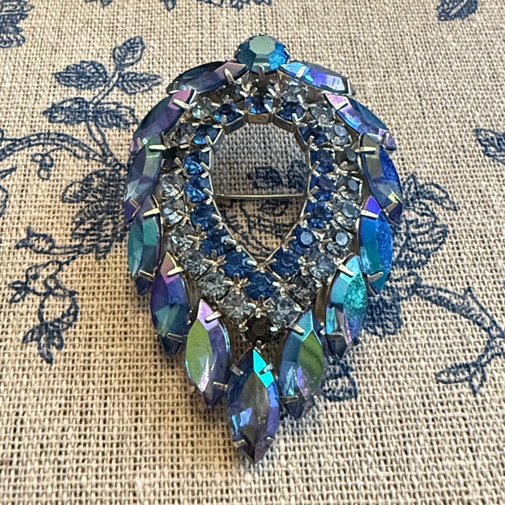 Vintage Blue Lagoon Sarah Coventry Rhinestone Large Statement Pin Brooch